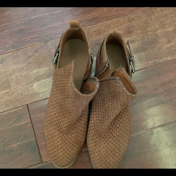 target ankle boots - Picture 2 of 3